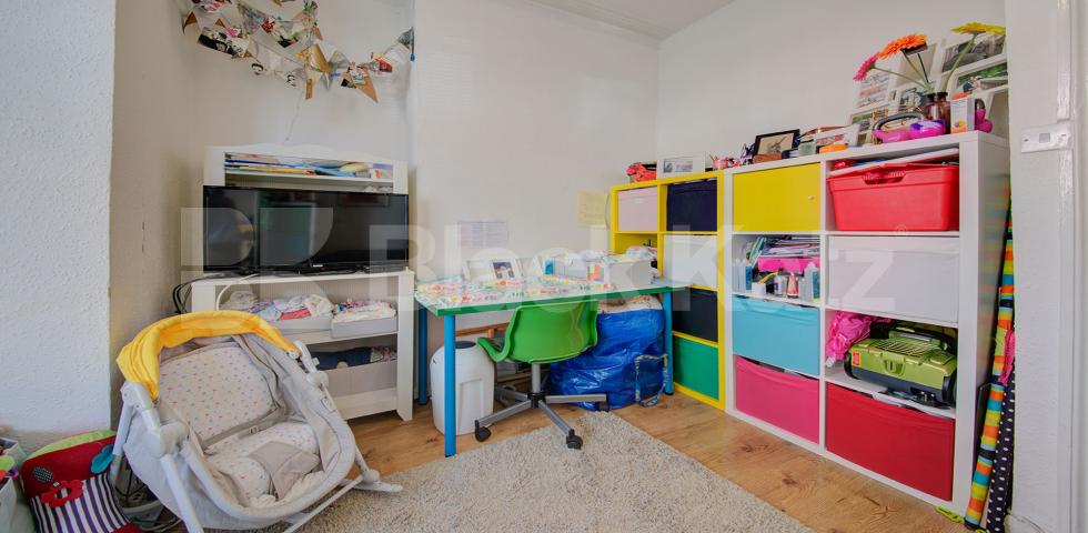 Spacious one bed with garden mins to tube and shops Alexander Road, Archway